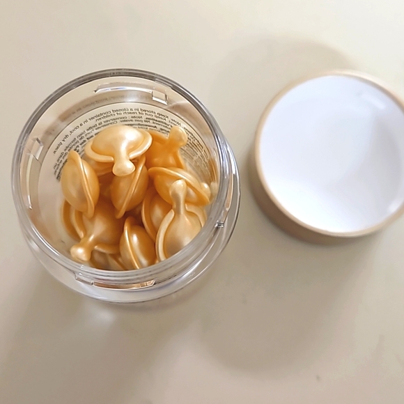 NWT Elizabeth Arden Capsules Serum Advanced Ceramide Youth Restoring Serum 29 Ct - Picture 4 of 6